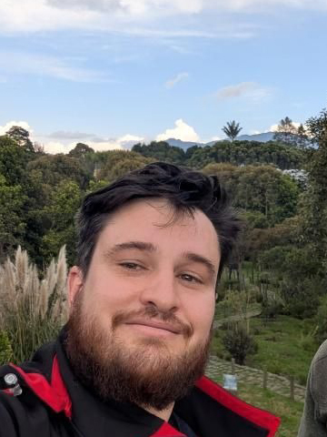 Raphaël Lambert, créateur d’Antenne Zoologie et guide naturaliste du voyage « À la recherche de la faune » de Colombie Célestine, un circuit consacré à l’observation de la faune sauvage en Colombie